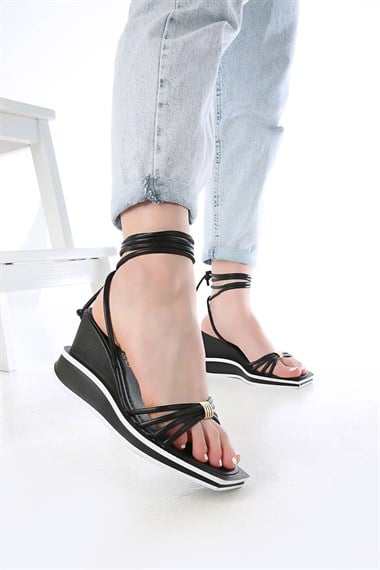 Kadın Bağlamalı Dolgu Topuklu Sandalet SİYAH CİLT