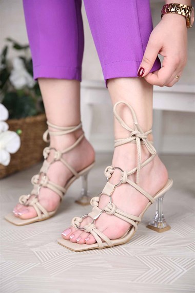 Kadın Halka Bağlamalı Şeffaf Topuklu Sandalet TEN