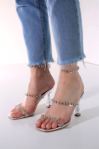 Kadın Şeffaf Bantlı Taşlı Topuklu Sandalet GÜMÜŞ HOLOGRAM