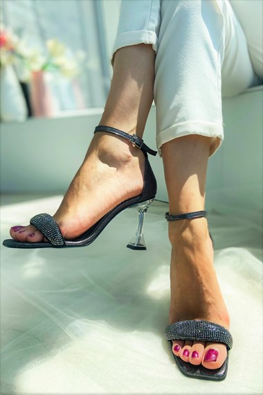 Kadın Taşlı Topuklu Sandalet PLATİN